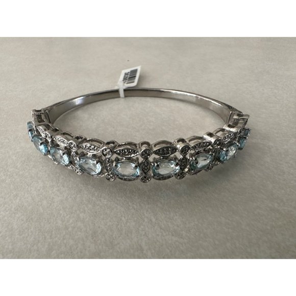 Jewelry - Silver tone 316 L Stainless steel light pale blue rhinestones bangle bracelet
